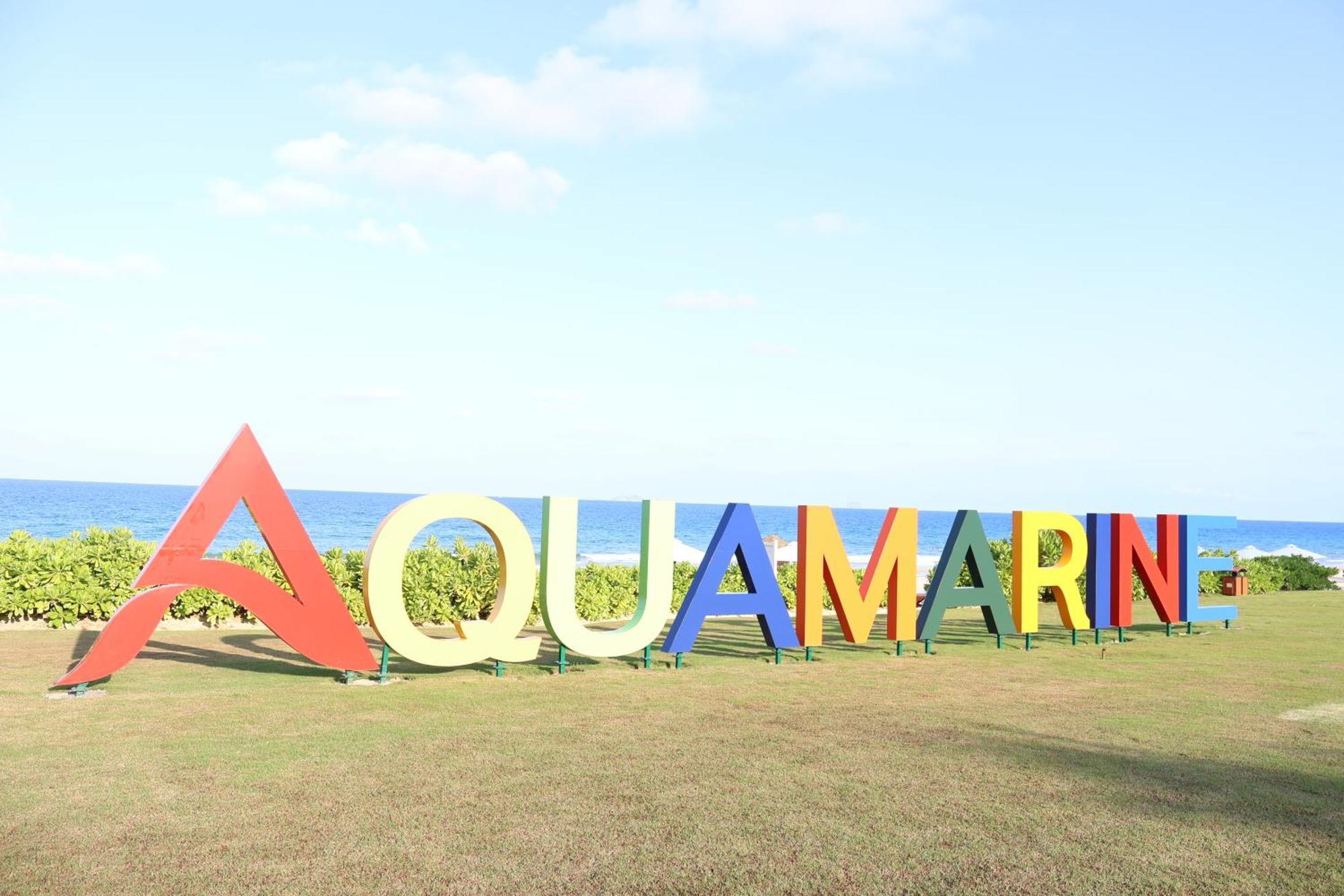 Aquamarine Beachfront Resort & Spa Cam Ranh Esterno foto