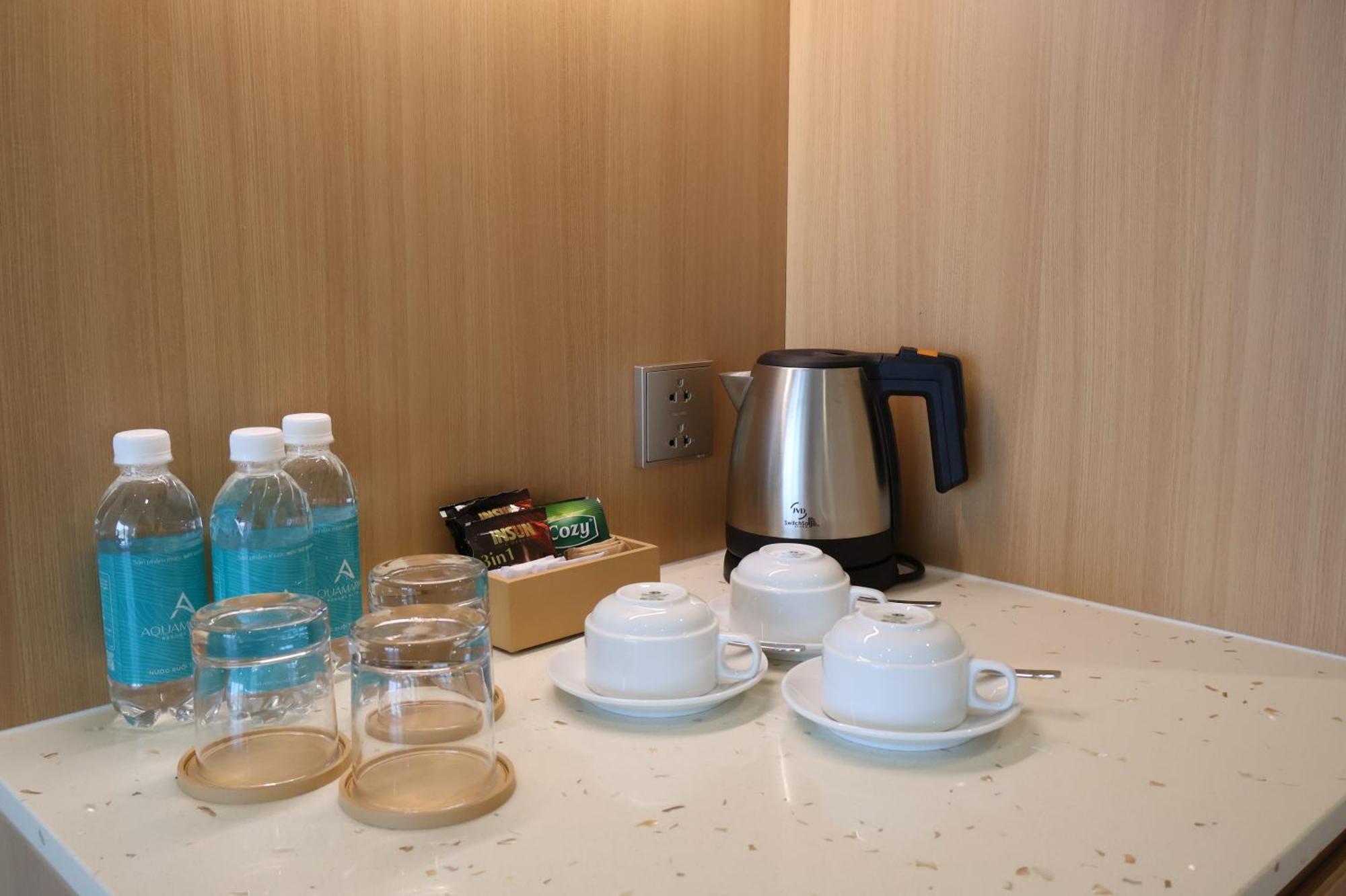 Aquamarine Beachfront Resort & Spa Cam Ranh Esterno foto