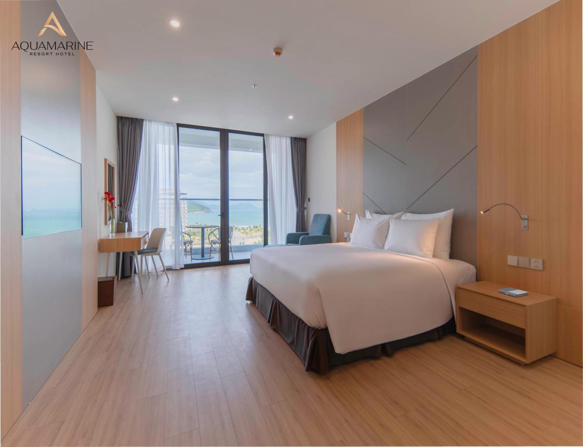 Aquamarine Beachfront Resort & Spa Cam Ranh Esterno foto