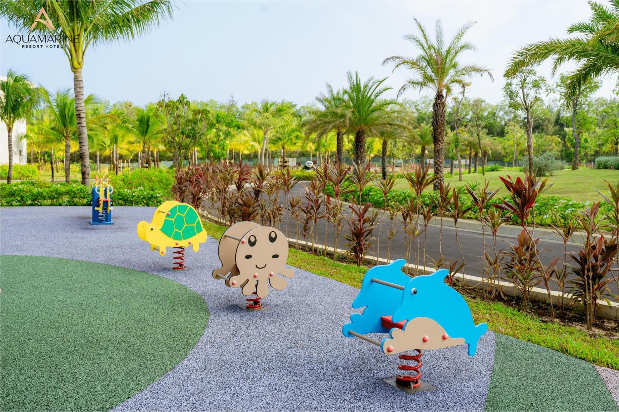 Aquamarine Beachfront Resort & Spa Cam Ranh Esterno foto