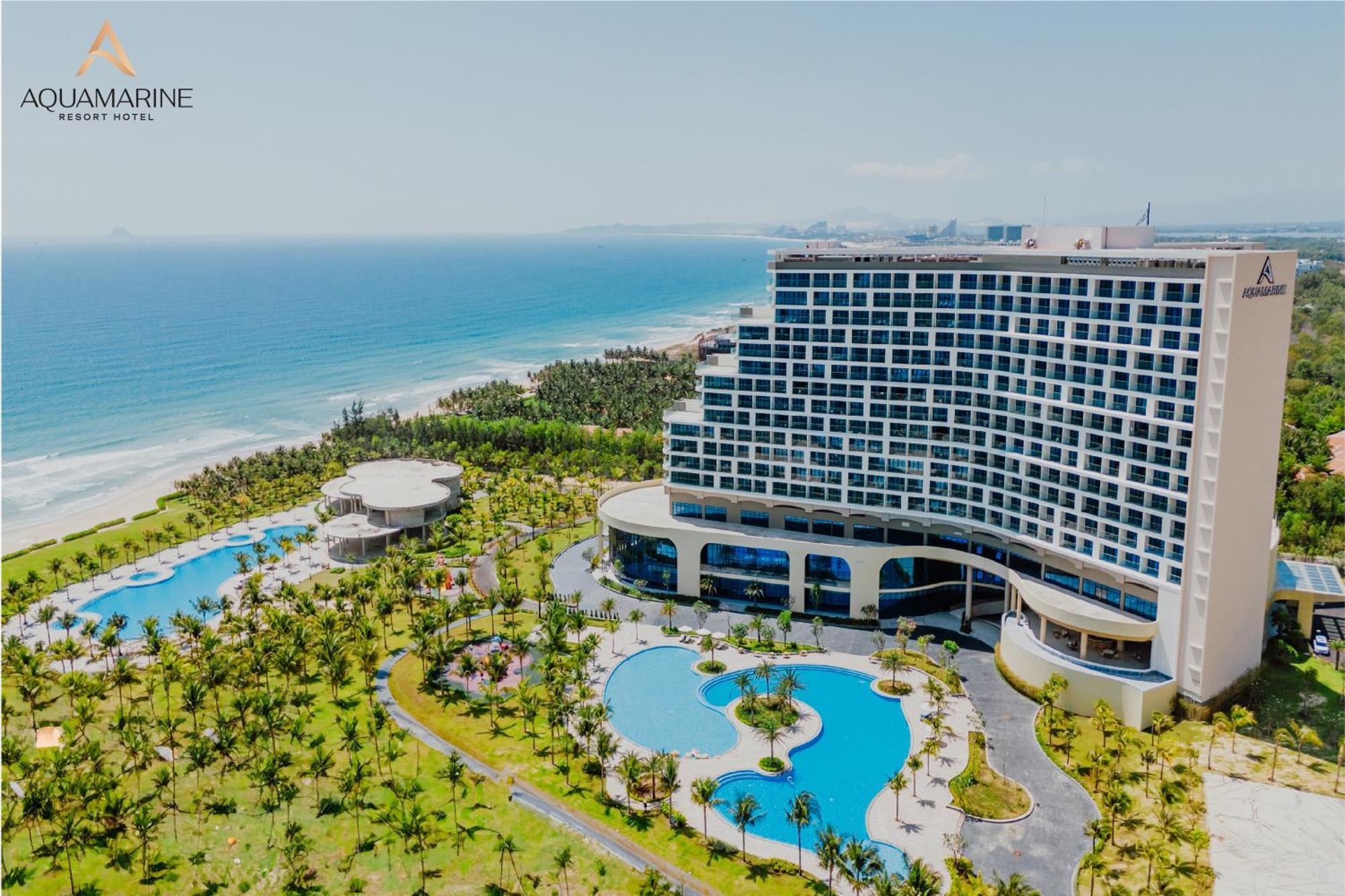 Aquamarine Beachfront Resort & Spa Cam Ranh Esterno foto