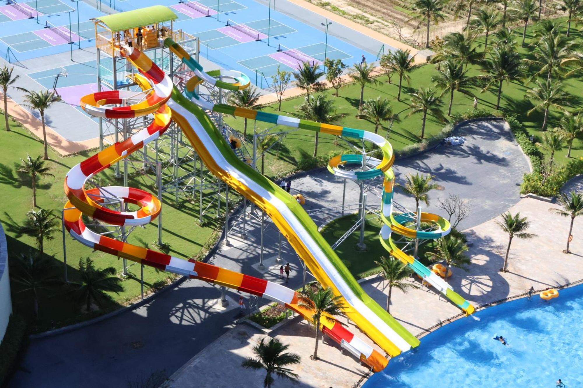 Aquamarine Beachfront Resort & Spa Cam Ranh Esterno foto