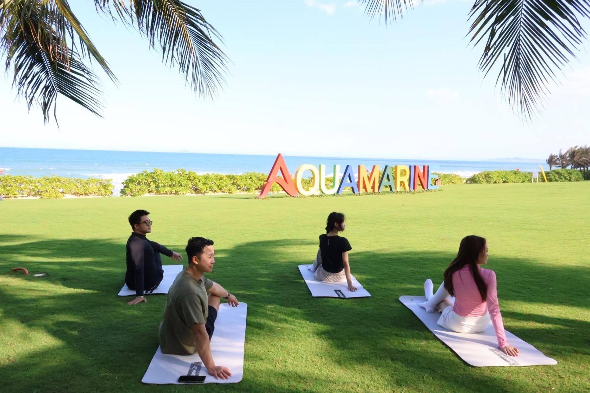 Aquamarine Beachfront Resort & Spa Cam Ranh Esterno foto